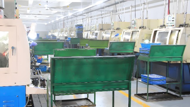 我们厂的全能型人才 我们厂的全能型人才